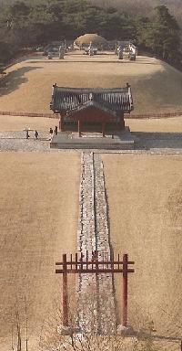 【ソウルの王陵①】朝鮮王朝の太祖妃・神徳王后の陵墓「貞陵」