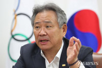 東京五輪：大韓体育会会長「旭日旗禁止公式化の成果」