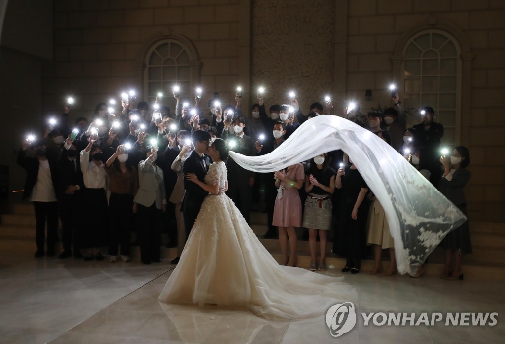 韓国人の６６ 韓国文化は先進国レベル 結婚必須 １７ ６ Chosun Online 朝鮮日報