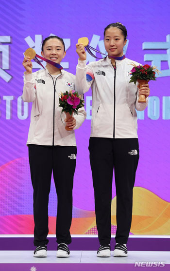 卓球：韓国、女子ダブルスで金メダルの快挙＝杭州アジア大会