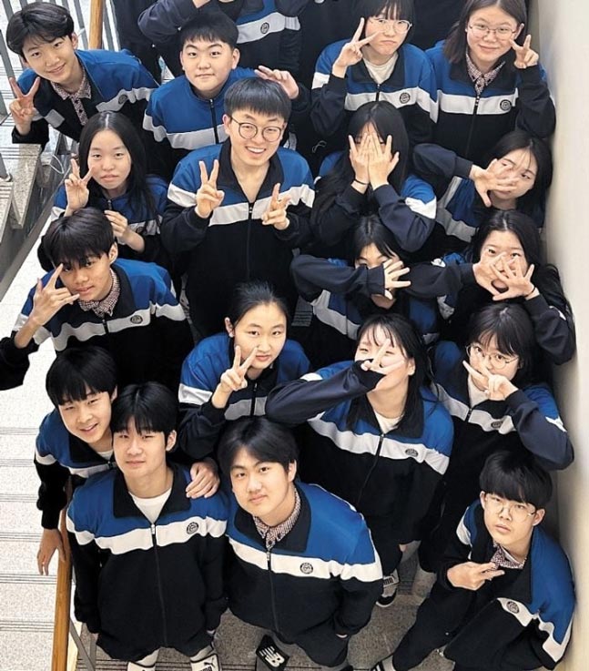 韓国の学生服、入学・卒業式しか着られなくなっていた-Chosun Online