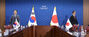 北朝鮮の核問題に関する韓日首席代表協議の記念撮影